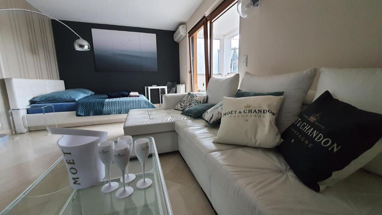 Apartment Maloves Magic's *