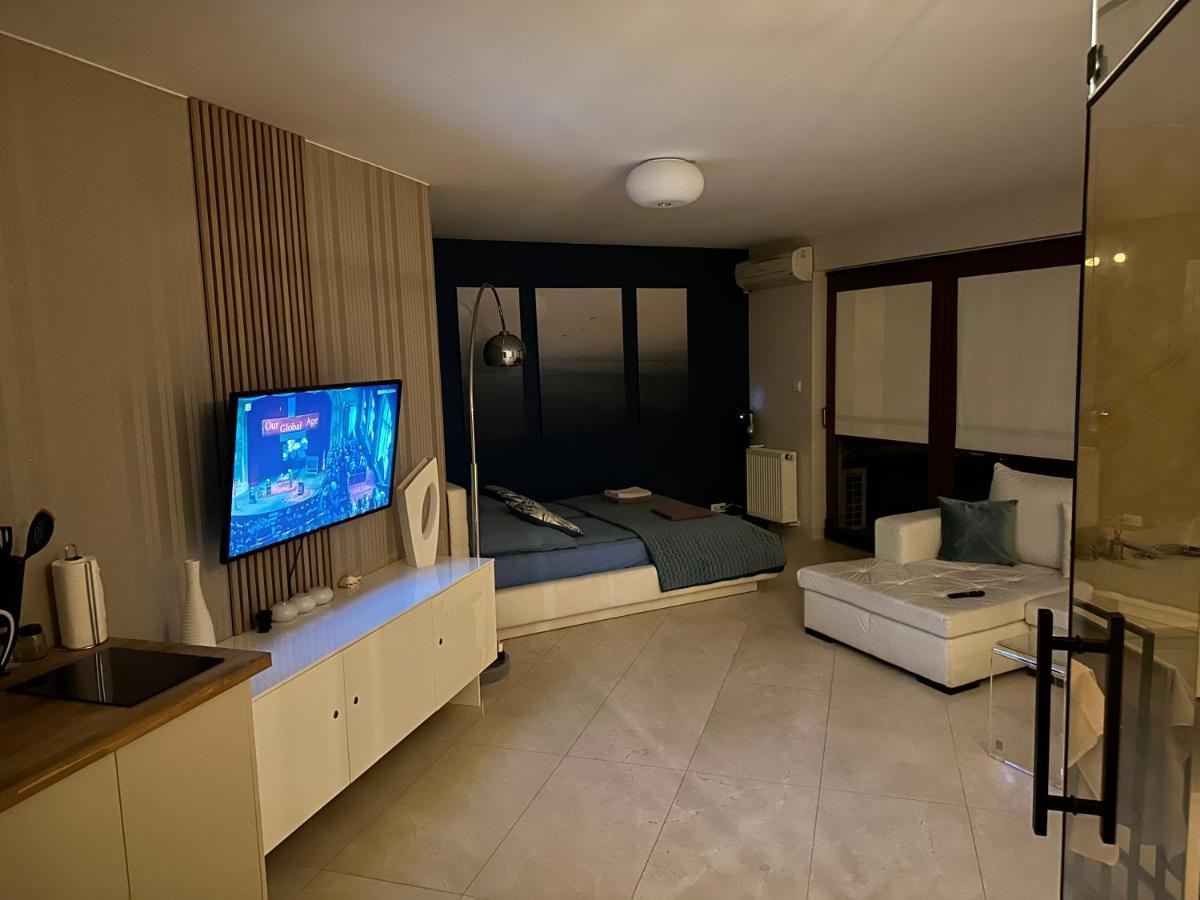 Apartment Maloves Magic's *